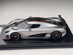 Xe mô hình Koenigsegg Agera RS 1:18 FrontiArt ( Moon Sliver )