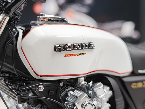 Xe Mô Hình Honda CBX 1000 