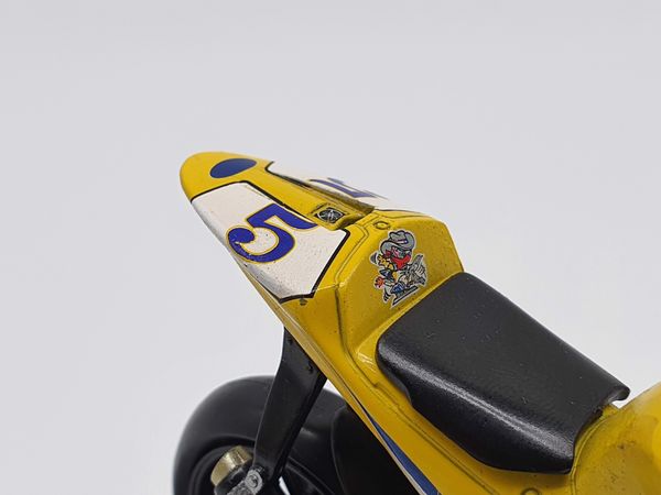 XE MÔ HÌNH YAMAHA M1 NO 46 1:18 NEWRAY (VÀNG)