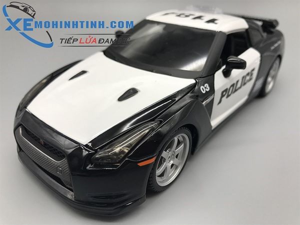 XE MÔ HÌNH NISSAN GT-R(R35) POLICE 2009 1:24 MAISTO (TRẮNG)