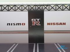 Mô Hình Garage Nismo Nissan GTR Có Đèn 1:64 Geechan-Models