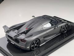 Xe mô hình Koenigsegg One: 1 1:18 FrontiArt ( Naked Carbon )