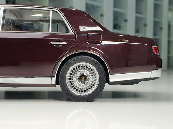 Xe mô hình Toyota Century 1:18 LCD (Brown)