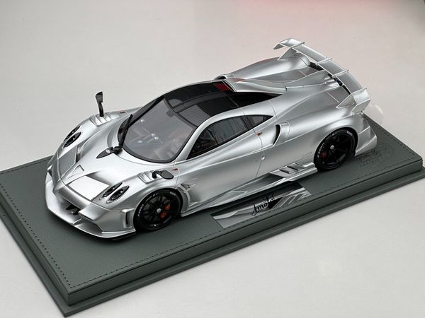 Xe Mô Hình Pagani Huayra  1:18 BBR Models ( Bạc )