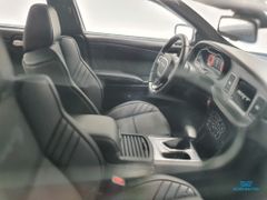 Xe Mô Hình Dodge Charger SRT Hellcat 2021 1:18 GTSpirit ( Trắng )