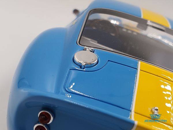 Xe Mô Hình Ferrari 250 GTO #112 1:18 GTSpirit (Xanh)