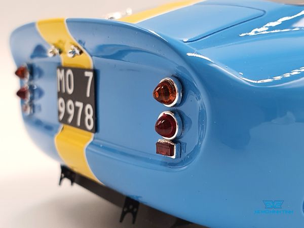 Xe Mô Hình Ferrari 250 GTO #112 1:18 GTSpirit (Xanh)