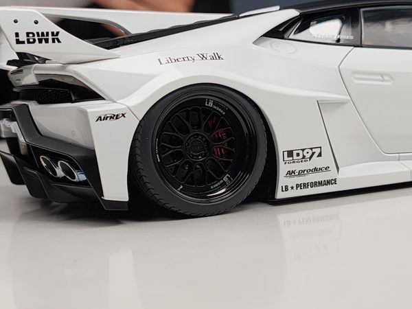 Xe Mô Hình Lamborghini Huracan GT LB-Silhouette Works 1:18  Autoart ( White )