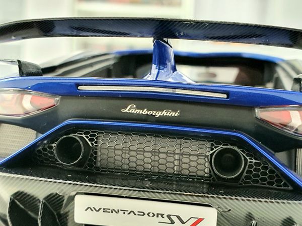 Xe Mô Hình Lamborghini Aventador SVJ 1:18 AUTOart ( Xanh Dương )