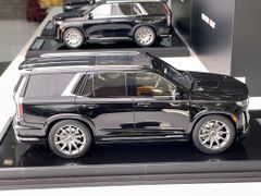 Xe Mô Hình Cadillac Escalade 1:18 Motorhelix ( Đen )