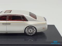 Xe Mô Hình Rolls Royce Phantom Bản 4 Cửa 1:64 ( Trắng Nội Thất Đỏ )