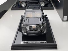 Xe Mô Hình Cadillac Escalade 1:18 Motorhelix ( Đen )