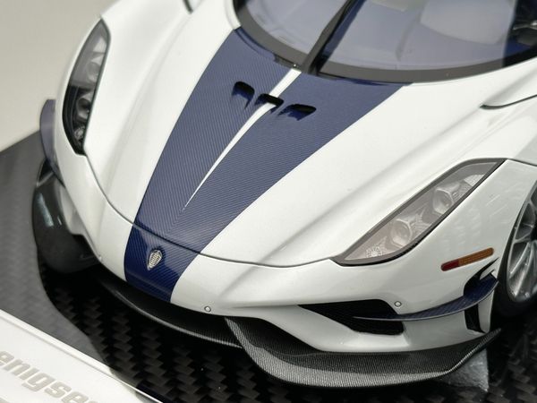 Xe Mô Hình Koenigsegg Regera  1:18 FrontiArt ( Pearl White )