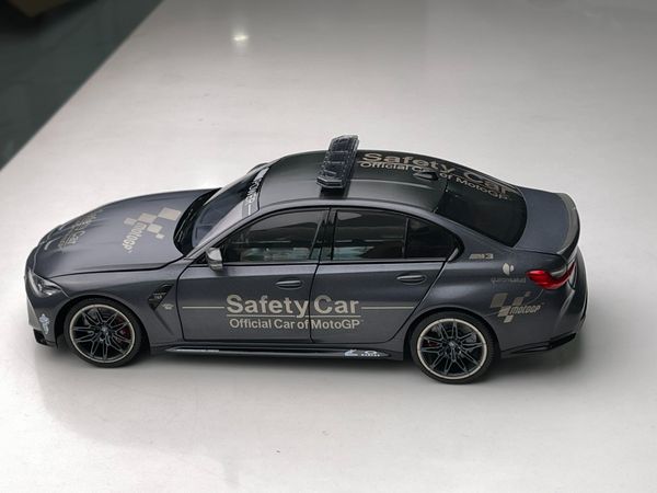 Xe Mô Hình BMW M3 2020 1:18 Minichamps ( Safety Car )