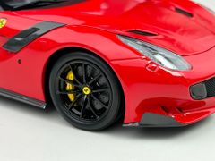 Xe Mô Hình Ferrari F12 TDF Rosso Corsa 322 1:18 BBR ( Đỏ )