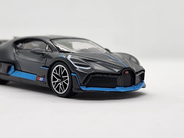 Xe Mô Hình Bugatti Divo Presentation LHD 1:64 Minigt ( Đen )