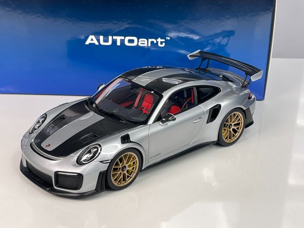 Xe Mô Hình Porsche 911 (911.2) GT2 RS Weissach 1:18 AUTOart ( Bạc )