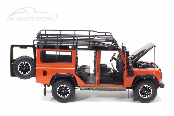 Xe Mô Hình Land Rover Defender 110 Adventure Edition - 2015 1:18 Almost Real (Cam)