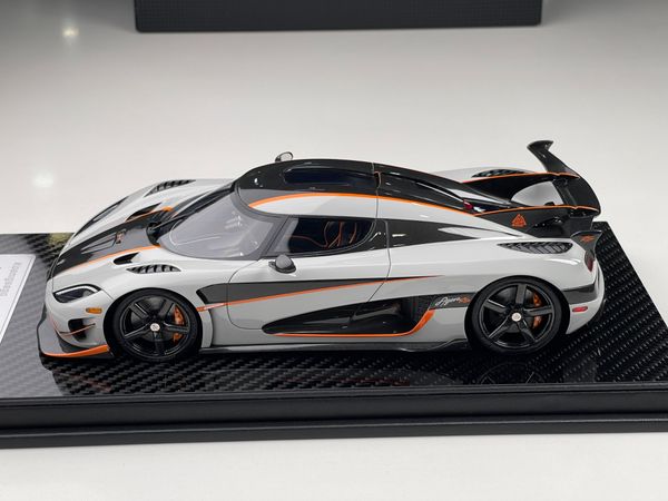 Xe mô hình Koenigsegg Agera RS 1:18 FrontiArt ( Grey )