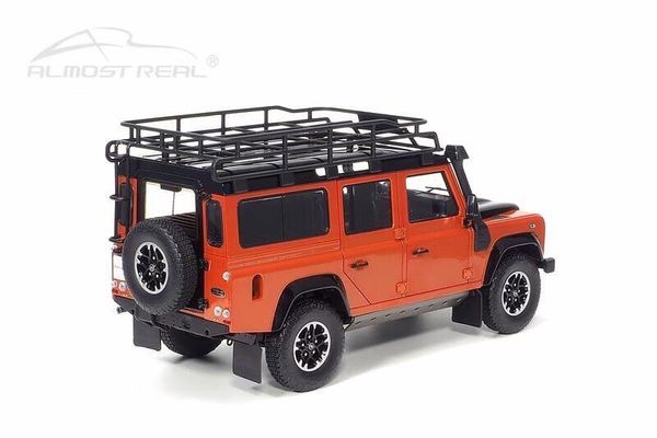 Xe Mô Hình Land Rover Defender 110 Adventure Edition - 2015 1:18 Almost Real (Cam)