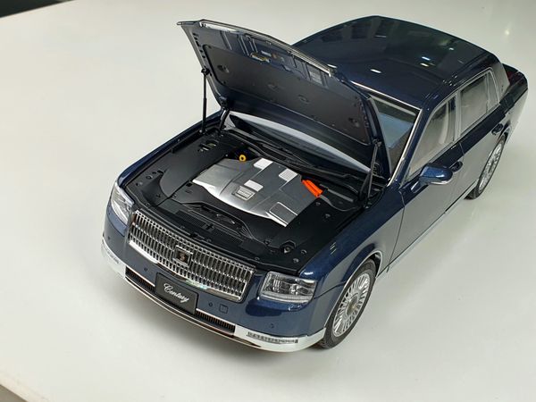 Xe mô hình Toyota Century 1:18 LCD (Blue)