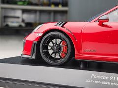 Xe Mô Hình Porsche 911 (991.2) GT2 RS 2018 1:18 Minichamps ( Đỏ Mui Đen )