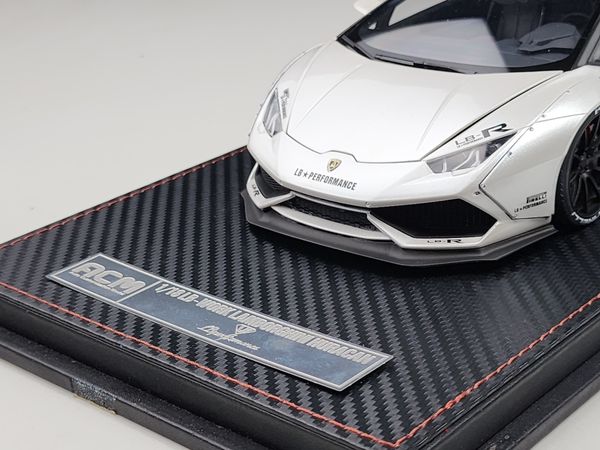 XE MÔ HÌNH LAMBORGHINI HURACAN LB 1:18 ACM (BẠC)