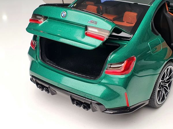 Xe Mô Hình BMW M3 2020 1:18 Minichamps ( Green Metallic )