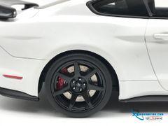 XE MÔ HÌNH FORD SHELBY GT350R 1:18 GTSPIRIT (TRẮNG)