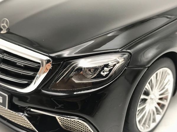 Xe Mô Hình Mercedes-AMG S 65 Phase 2 1:18 GTSpirit ( Đen )