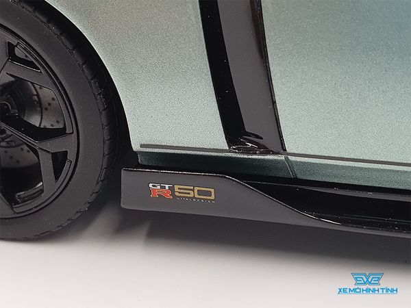 Xe Mô Hình Nissan GT-R R50 2021 1:18 GTSpirit ( Xám )