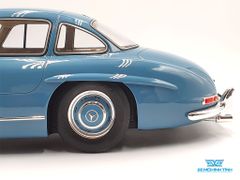 Xe Mô Hình Mercedes-Benz 300 SL Coupe 1:12 GTSpirit ( Xanh )