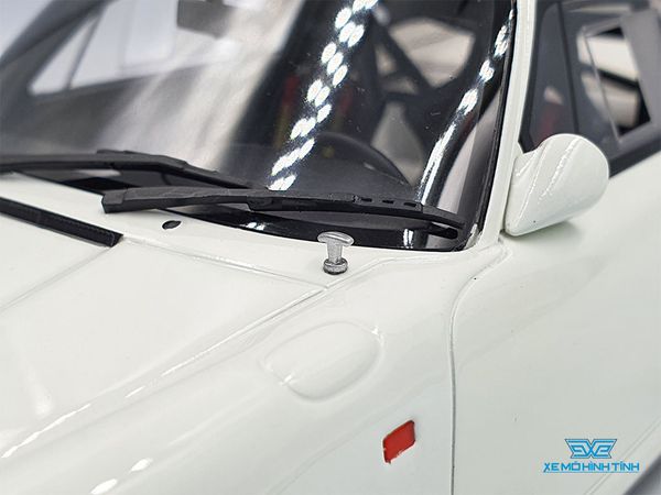 Xe Mô Hình Porsche 964 C4 Lightweight 1:18 GTSpirit ( Trắng )