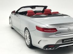 Xe Mô Hình Mercedes S65 AMG Convertible 1:18 GTSpirit ( Bạc )