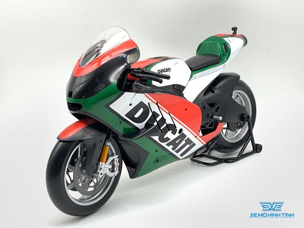 XE MÔ HÌNH DUCATI DESMOSEDICI 1:6 MAISTO (XANH LÁ)