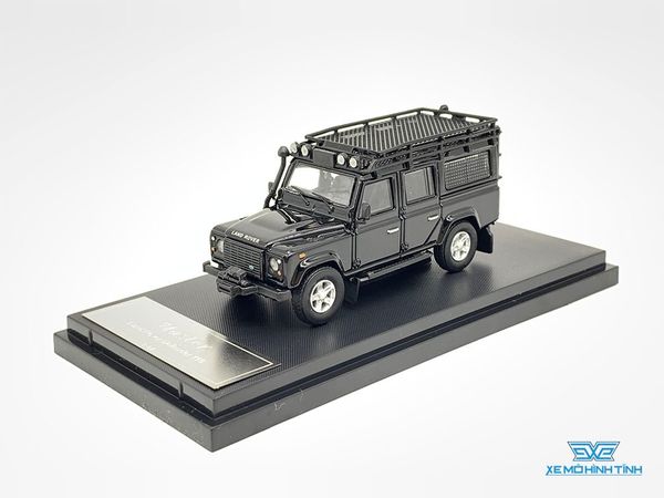 Xe Mô Hình Land Rover Defender 1:64 Master ( Đen Bóng )