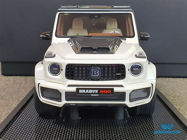 Xe Mô Hình Mercedes-Benz Brabus 800 Limited 199pcs 1:18 Motor Helix ( Trắng )