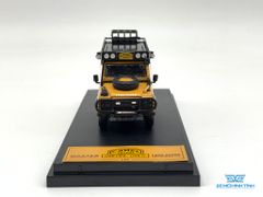 Xe Mô Hình Land Rover Defender 110 Camel 1:64 Master ( Vàng )