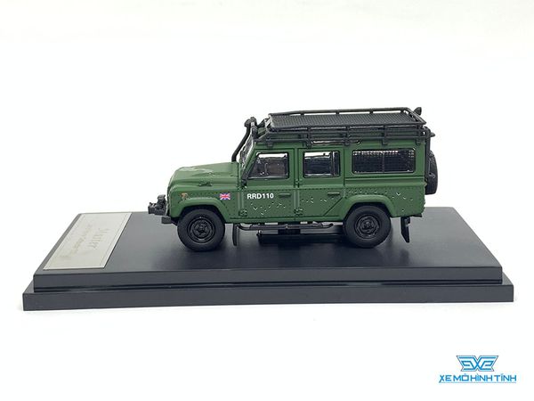 Xe Mô Hình Land Rover Defender 110 1:64 Master ( Xanh Quân Đội - Nhám - Hiệu Ứng Đạn )