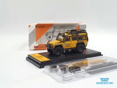 Xe Mô Hình Land Rover Defender 110 1:64 Master (Vàng Phụ kiện)