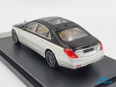 Xe Mô Hình Mercedes-Maybach S-Class 1:64 Master (Trắng Mui Đen)