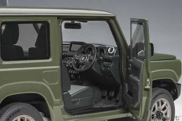 Xe Mô Hình Suzuki Jimny JB64 1:18 Autoart ( Xanh Rêu )