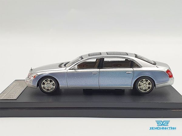 Xe Mô Hình Mercedes-Benz Maybach 62 1:64 Stance Hunters ( Bạc )