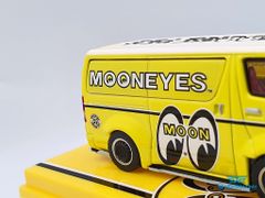 Xe Mô Hình Toyota Hiace Widebody Mooneyes 1:64 Tarmac Works ( Vàng )