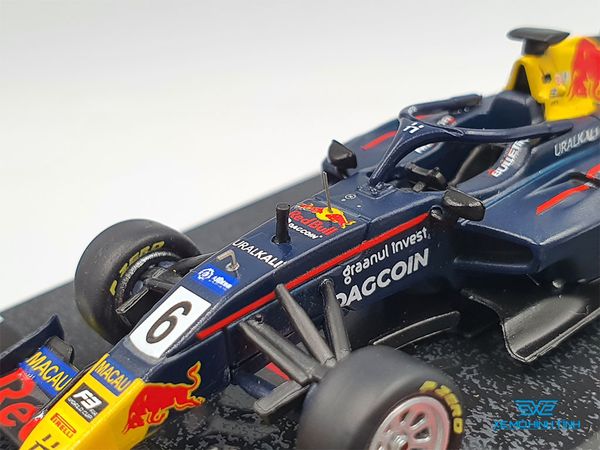 Xe Mô Hình Dallara Formula 3 1:64 Tarmac Works ( Xanh RedBull )