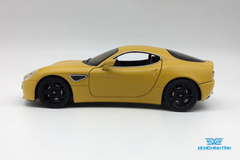 Xe Mô Hình Alfa Romeo 8C Competizione 1:24 Welly (Vàng)