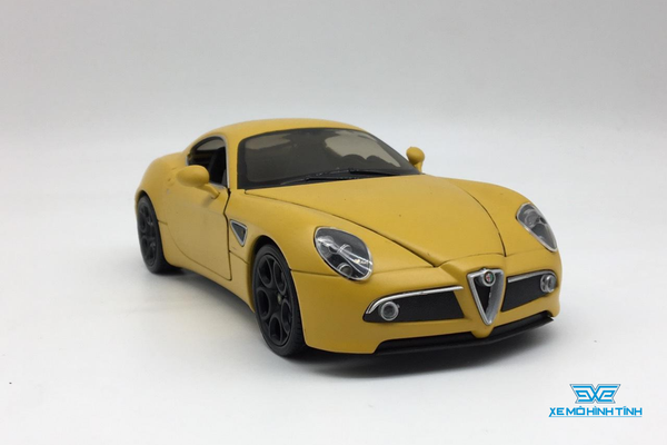 XE MÔ HÌNH ALFA ROMEO 8C COMPETIZIONE 1:24 WELLY (VÀNG)