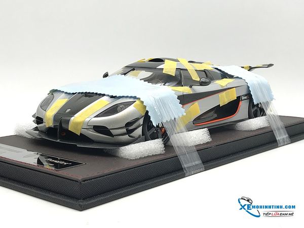Koenigsegg One:1  Frontiart 1:18 ( Bạc ) FULL OPEN