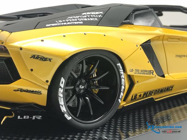 Lamborghini Aventador Liberty Walks Roadster Super S 1:18 (Vàng)