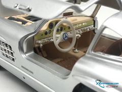 Xe Mô Hình Mercedes-Benz 300 SL ( 1954) 1:18 Bburago ( Bạc )